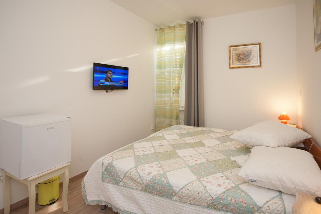 Rooms Split Pezelj ห้อง รูปภาพ