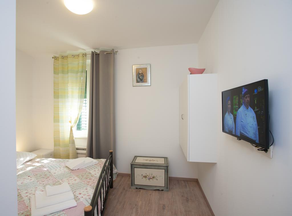Rooms Split Pezelj ห้อง รูปภาพ